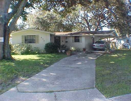 1st image of 838 W Carole St