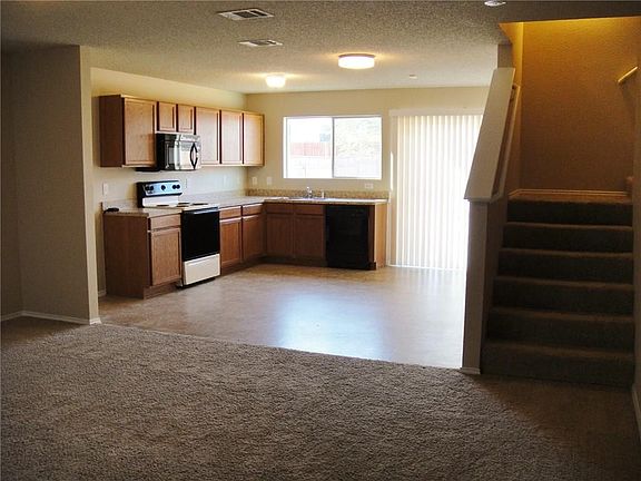 2nd image of 1808 Vineridge Ln