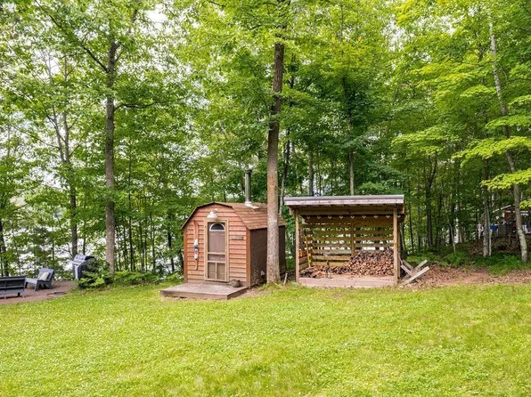 7338 S Maranatha Rd, Lake Nebagamon, WI 55849
