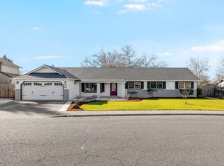 1855 Nancy Ave, Central Pt, OR 97502