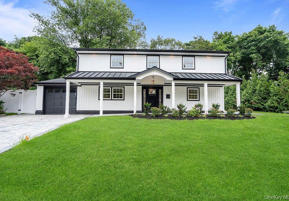1st image of 12 E Park Drive