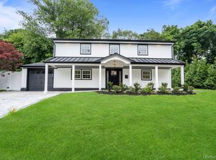 12 E Park Drive, Old Bethpage, NY 11804