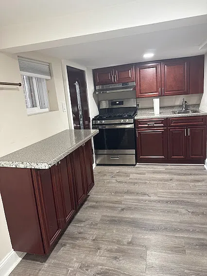 1 bed, 980 sqft, $1,800 — Photo 1