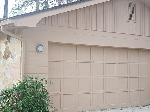 4th image of 5813 NW 32nd St
