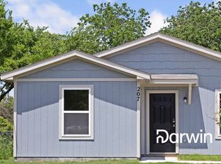 207 Robbins St, Cleburne, TX 76031