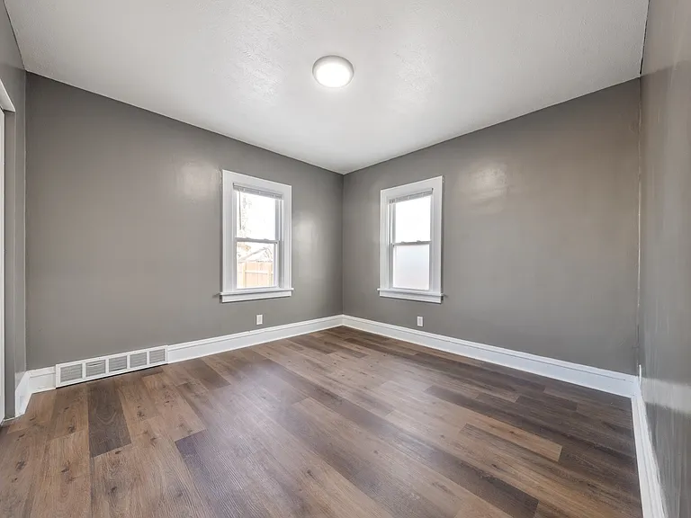 3904 Ardmore Ave — Photo 13