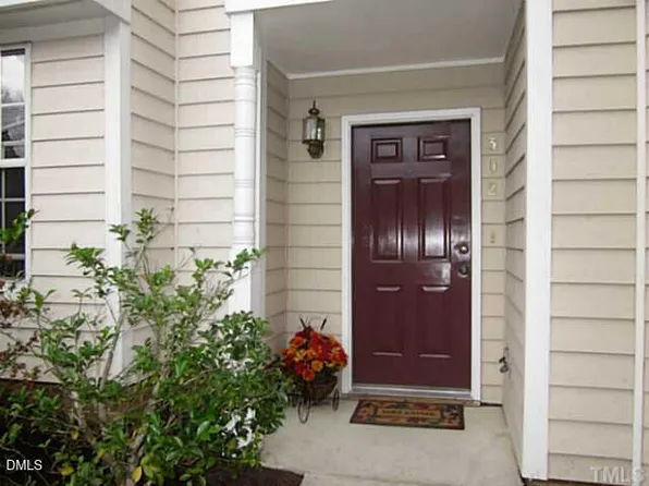 302 Standish Dr, Chapel Hill, NC 27517