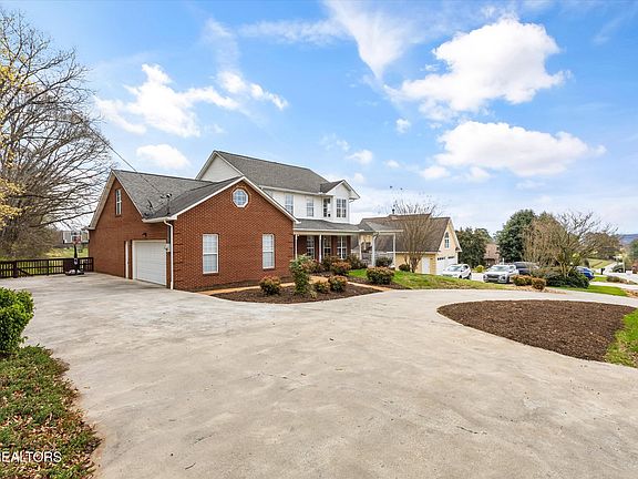 2nd image of 4890 Shaw Ferry Rd