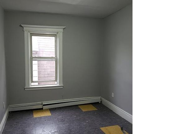 4th image of 70 Eaton Pl #5