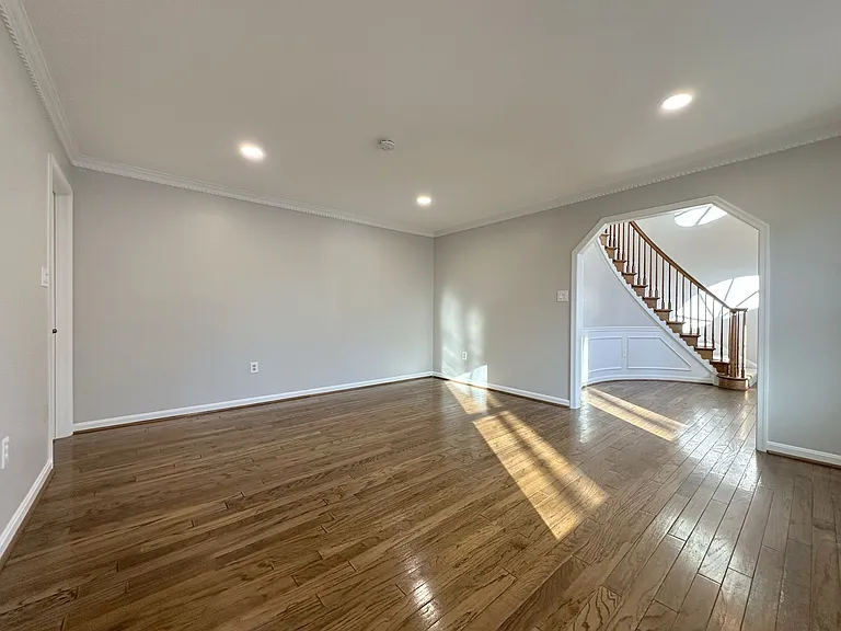 11560 Holly Briar Ln — Photo 5