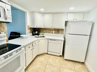 801 Three Islands Blvd APT 417, Hallandale Beach, FL 33009