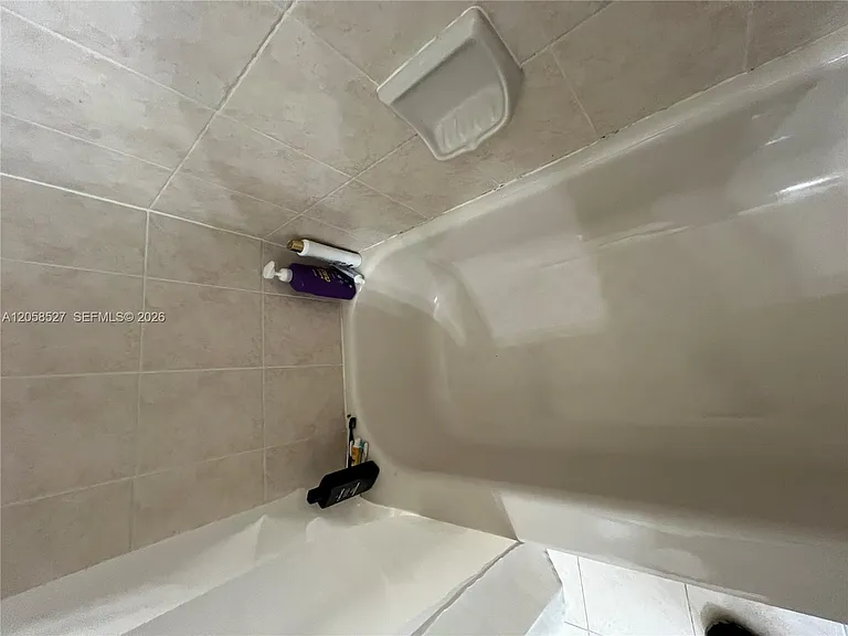 1535 SE 26th St #200 — Photo 27