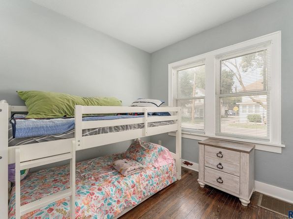 sioux-falls-south-dakota-85818630 picture