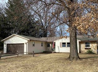 14 Indian Trail Rd, Macomb, IL 61455