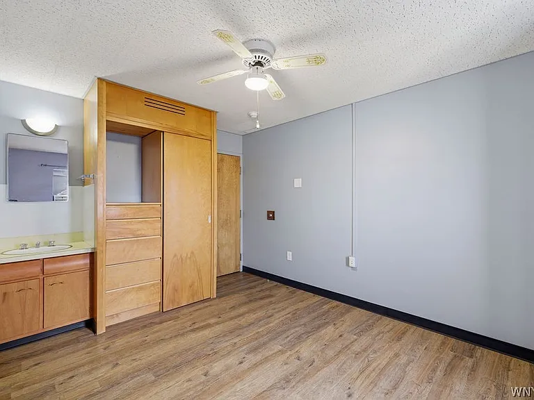57 Saint Johns Parkside St — Photo 47
