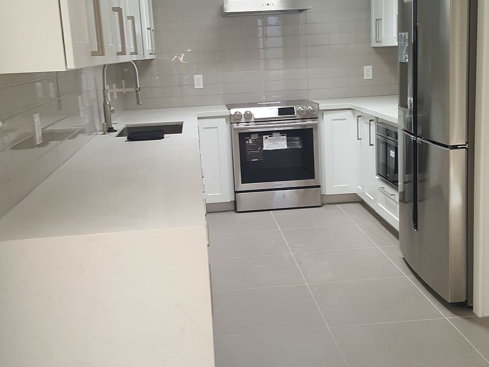 1st image of 2043 E Bishop Dr
