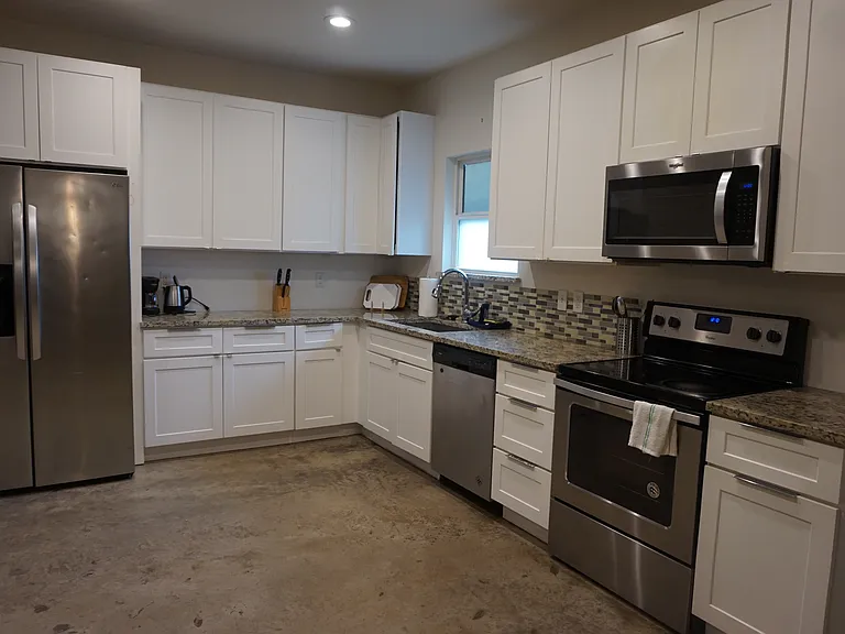 2811 Morning Ave — Photo 3