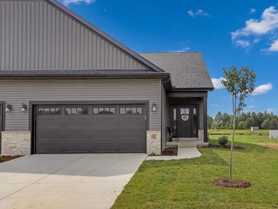 1 Prairie Trl, Monticello, IL, 61856