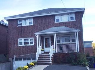 1616 Federspiel St, Fort Lee, NJ 07024