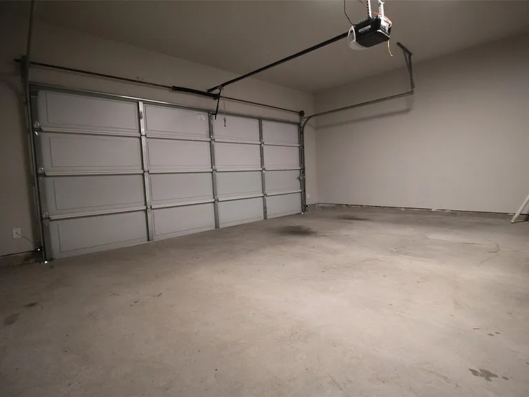 25504 Starling Ln — Photo 32