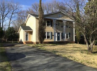 6215 Old Coach Rd, Charlotte, NC 28215