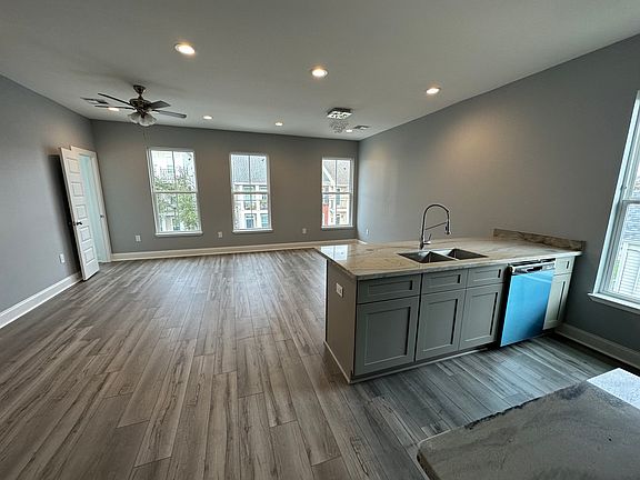 3rd image of 1522 Sere St #A