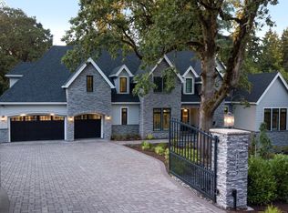 1287 Cherry Ln, Lake Oswego, OR 97034