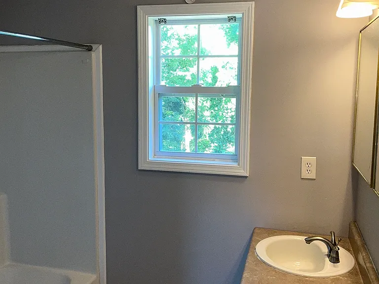 264 Senator Dr — Photo 2