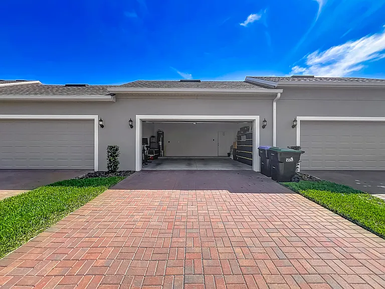 7025 Twilight Bay Dr — Photo 34