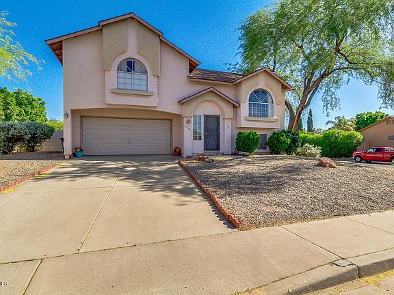 3rd image of 4205 E Holmes Cir