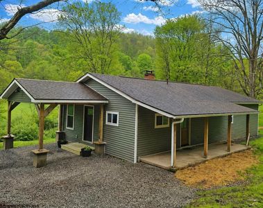 402 Battle Run Rd, Wallace, WV, 26448