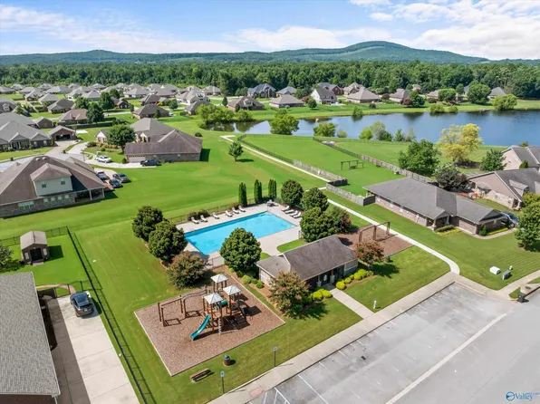 142 Tango Dr, Meridianville, AL 35759