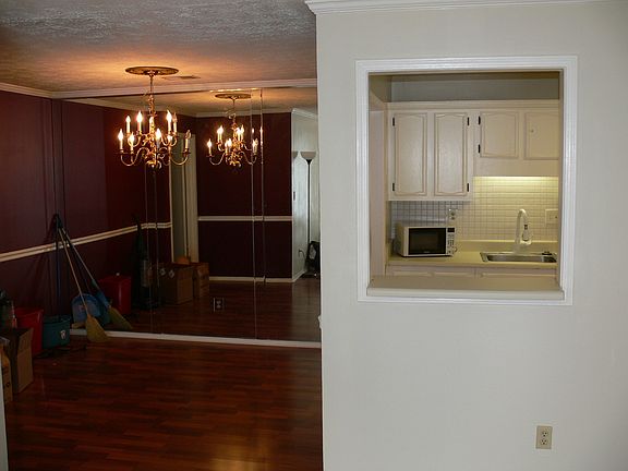 5th image of 1609 Augusta Dr
