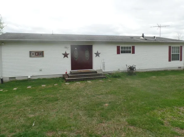 8968 E Oak Hill Dr, Bloomfield, IN 47424