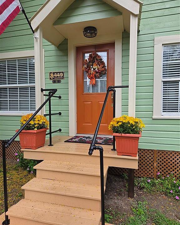 1st image of 449 ROSE STREET