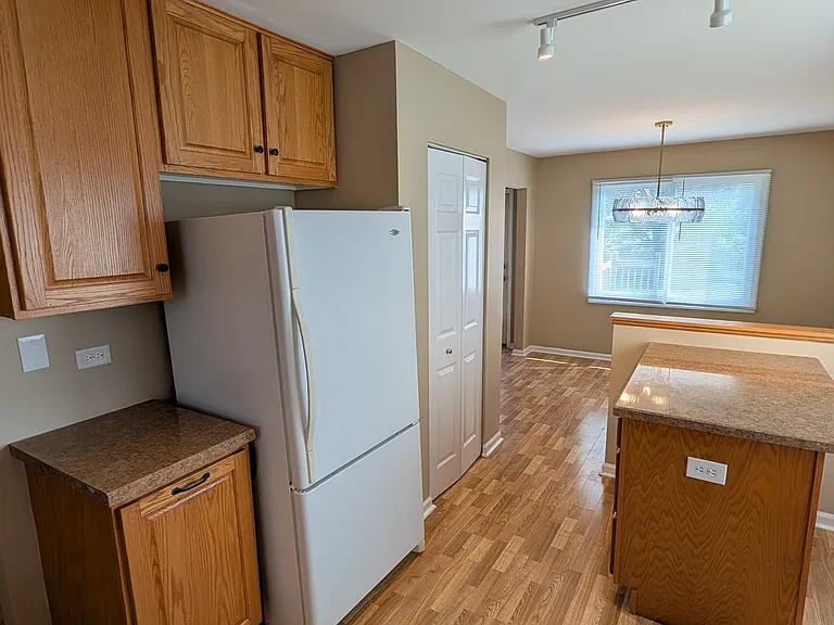 1449 Timber Ln — Photo 3