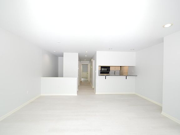 4th image of 24147A Oak Park Dr