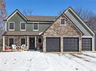 7427 N Sycamore Ave, Kansas City, MO 64158