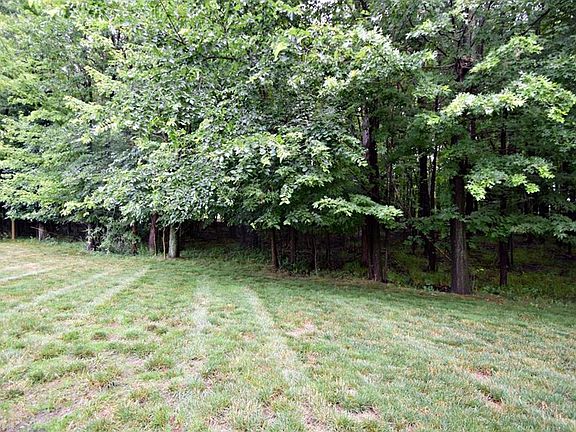 2nd image of 738 Lakeside Dr