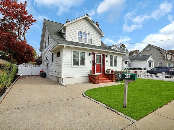 3rd image of 411 Midwood Ave