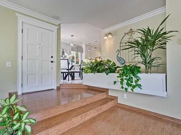 5th image of 3304 Bay Ct