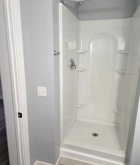 241 N Clinton St — Photo 4