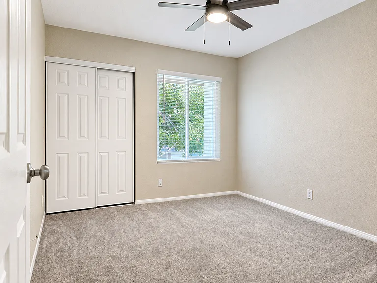 1354 Evergreen Dr — Photo 8