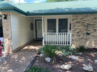 211 Hickok St, Round Rock, TX 78681