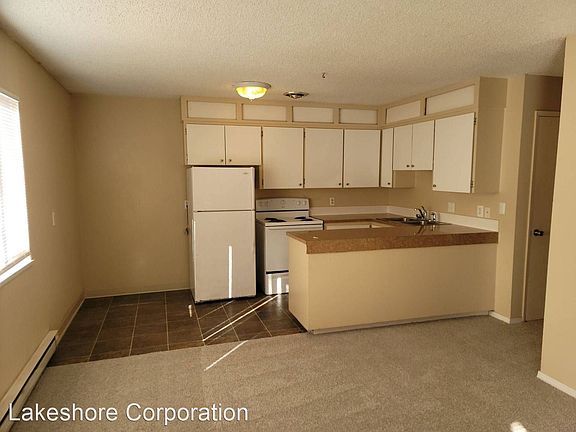 4th image of 226 Cedar Ave S #10400044