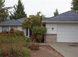 2205 NW Juliet Ln, Grants Pass, OR 97526