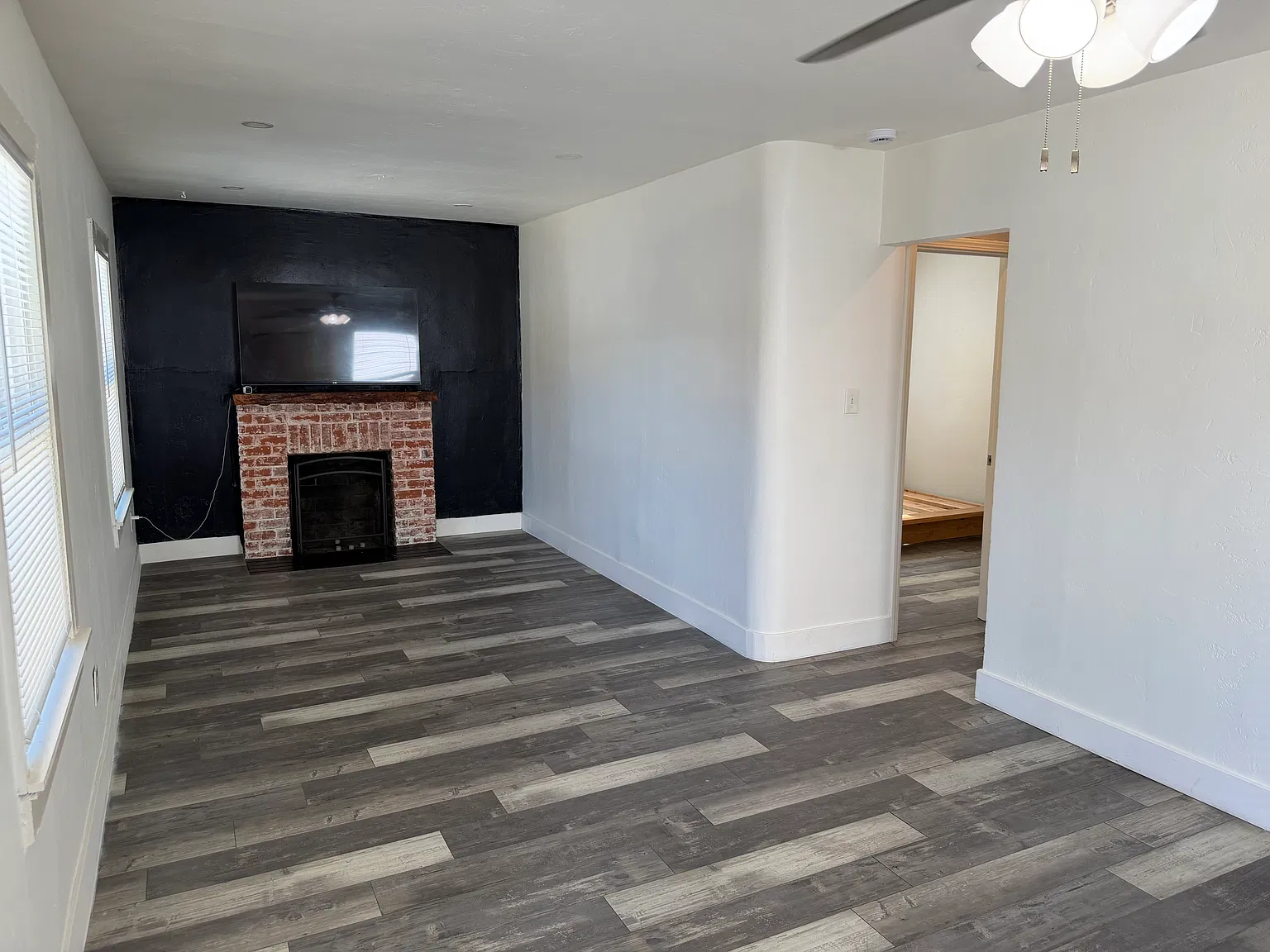 3 bed, 1288 sqft, $2,650 — Photo 2