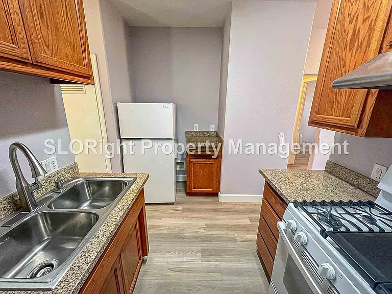1274 El Camino Real — Photo 9