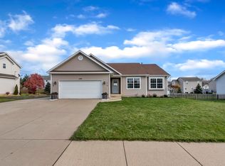 1580 Gander Hill Dr, Holt, MI