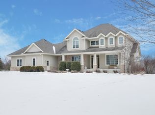 4937 Lily Ave N, Lake Elmo, MN 55042